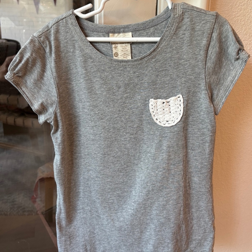 MATILIDA JANE SIZE 10 PETAL SHORT SLEEVE TOP SIZE 10